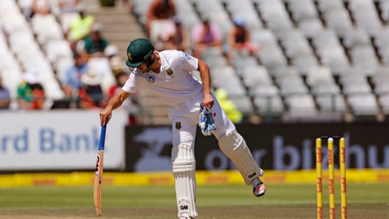 Philander strikes early blow as South Africa chase victory