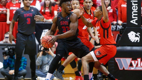 No. 22 Cincinnati holds on for 66-64 win over SMU (Jan 12, 2017)