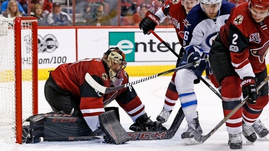Perlini scores twice, Coyotes top Jets 4-3 (Jan 13, 2017)