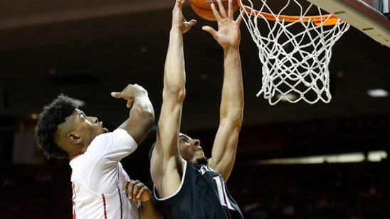 Oklahoma beats Texas Tech 84-75 for first Big 12 win (Jan 14, 2017)