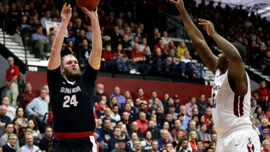 Karnowski leads No. 4 Gonzaga past Santa Clara 88-57 (Jan 19, 2017)