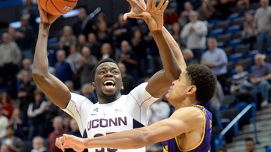 Adams scores 19 to lead UConn over ECU (Jan 22, 2017)