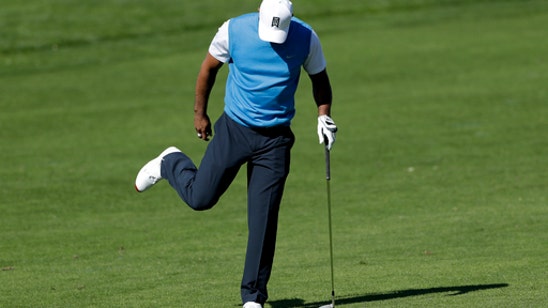 Tiger Woods tries to stick around at Torrey Pines