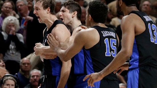 Kennard's late 3 lifts No. 17 Duke past Wake Forest 85-83 (Jan 28, 2017)
