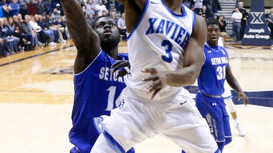 Bluiett scores 24 points, leads Xavier over Seton Hall 72-70 (Feb 01, 2017)
