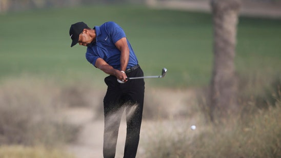 Tiger Woods struggles in Dubai, shoots 77 in 1st round (Feb 2, 2017)