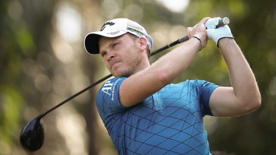 Marc Warren takes 1st-round lead in Kuala Lumpur (Feb 9, 2017)