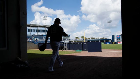 Yankees' Tanaka goes 2 hitless innings in spring debut