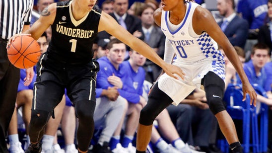 Marriage proposal, then No. 9 Kentucky tops Vanderbilt 73-67 (Feb 28, 2017)