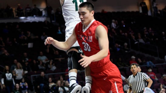 Utah Valley handles Seattle in WAC quarterfinals, 65-53 (Mar 09, 2017)