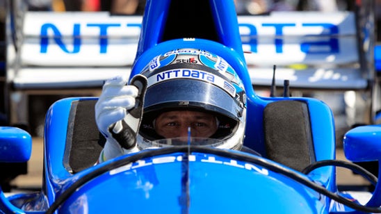 IndyCar signs extensions with its 4 major partners