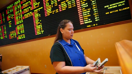 Pick a winner? Las Vegas casinos can't agree on NCAA fave