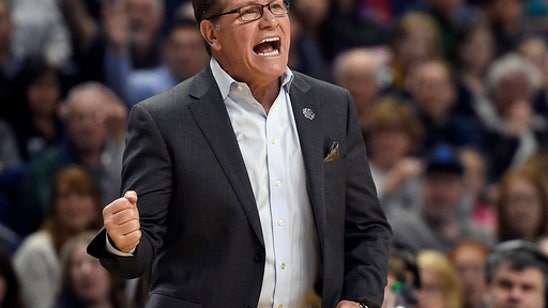 Tipping Off: No. 10 Oregon joins top teams in Elite Eight