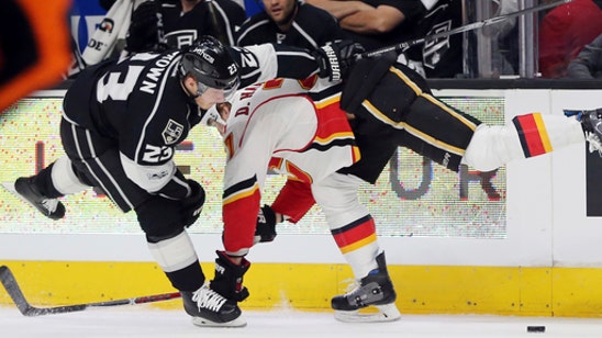 Flames flatten Kings 4-1 as Gillies wins in first start (Apr 06, 2017)