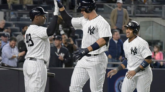 LEADING OFF: Yanks go for 9th straight, Thames on homer run