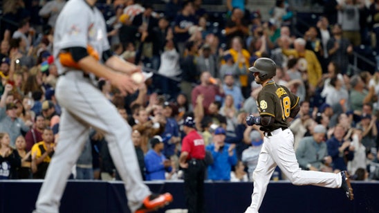 Hedges homers, Cahill pitches 7 in Padres' 5-3 win Marlins (Apr 21, 2017)