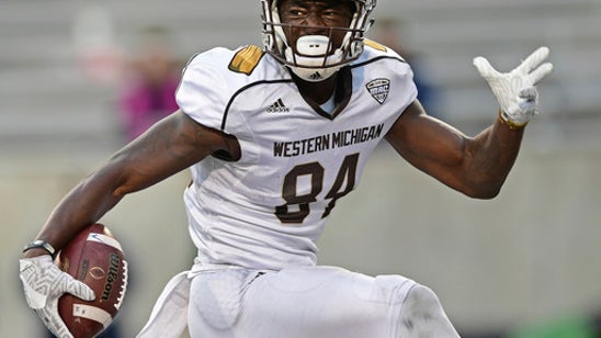 Titans draft offensive playmaker, cornerback in 1st round