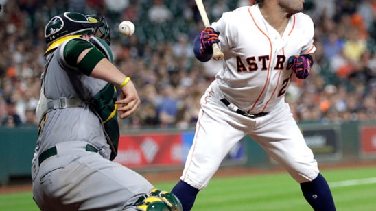 Davis, Triggs help A's beat Astros to end 5-game skid (Apr 29, 2017)
