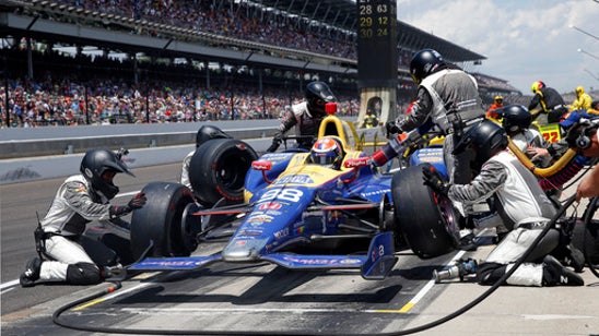 Rossi back in Indy 500 after near-pitfalls in '16 stunner