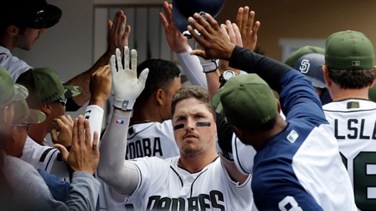 Renfroe's grand slam lifts Padres over slumping Cubs 5-2 (May 29, 2017)