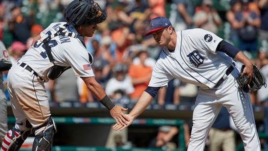 Indians rally in nightcap to split doubleheader with Tigers (Jul 01, 2017)