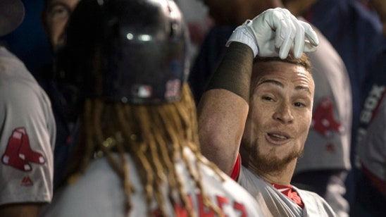 Vazquez has 4 hits, Red Sox beat Jays despite Pillar's grab (Aug 28, 2017)