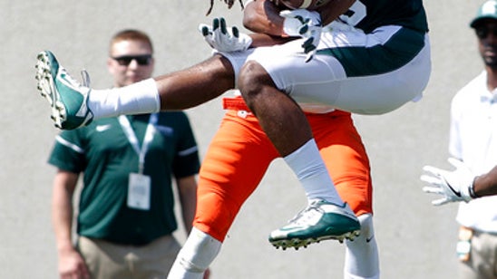 After offseason stroke, Smith scores TD in Michigan St. win (Sep 02, 2017)