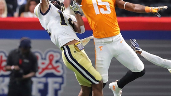 Tennessee WR Jauan Jennings out indefinitely with injury