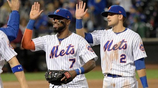 Reyes hits 2 homers, Lugo pitches Mets to 5-1 win over Reds (Sep 08, 2017)