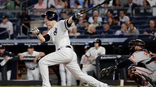 Thumbs down a sign of success for Todd Frazier, Yankees