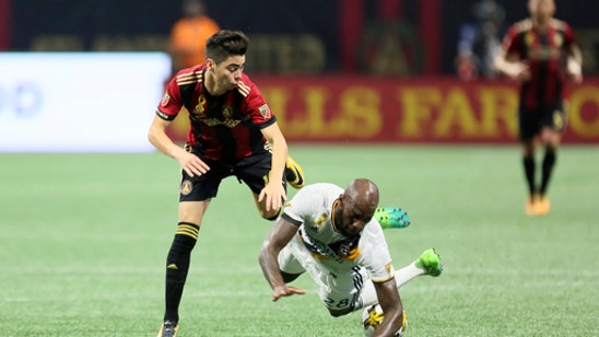 Atlanta United's Almiron out at least 3 weeks with injury