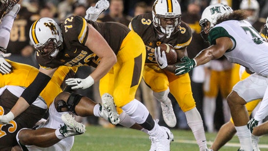 Wyoming beat Hawaii in overtime 28-21 on INT (Sep 23, 2017)