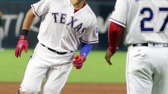 Choo homers as Rangers top A's (Sep 29, 2017)