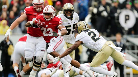 Defense holds up for No. 7 Wisconsin in 17-9 win over Purdue (Oct 14, 2017)