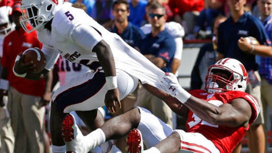 Leon Jacobs finally has a home at OLB for No. 5 Wisconsin