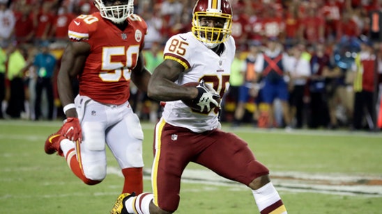 Redskins' Vernon Davis going strong and long downfield at 33