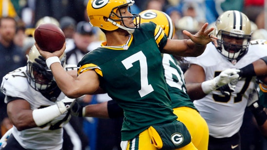 Recovering Rodgers helps Packers' Hundley get settled at QB