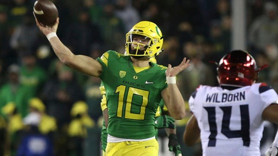 Herbert returns, Oregon beats Arizona 48-28 (Nov 18, 2017)