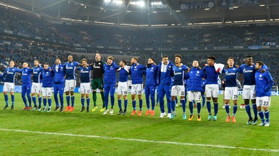 Schalke goes 2nd in Bundesliga, Werder Bremen finally wins