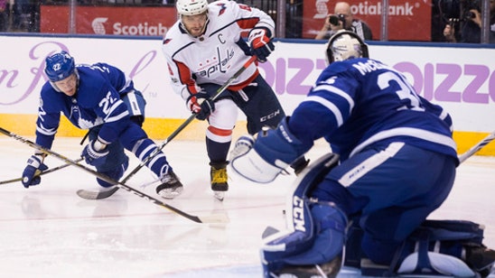 Alex Ovechkin has hat trick, Capitals beat Maple Leafs 4-2