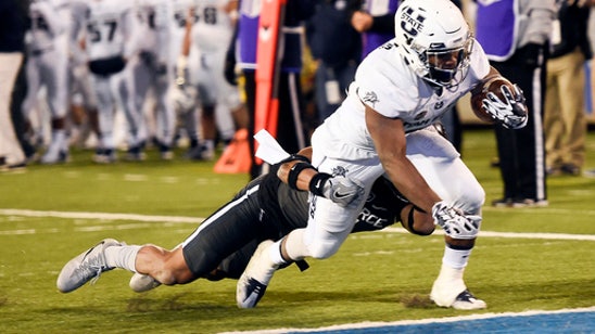 Sanders' record day leads Air Force past Utah State 38-35 (Nov 25, 2017)