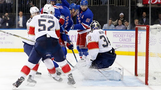 Malgin's late goal lifts Panthers to 5-4 win over Rangers (Nov 28, 2017)