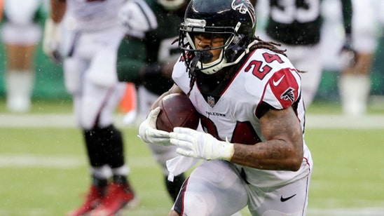 Falcons RB Devonta Freeman clears concussion protocol