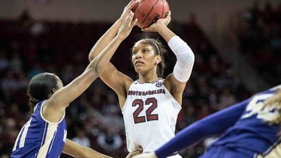 No. 5 South Carolina powers past Western Carolina, 101-43 (Nov 30, 2017)