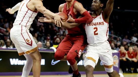 Young's 29 points lead Oklahoma past No. 25 USC 85-83 (Dec 08, 2017)