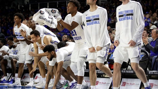 King, Walters lead Middle Tennessee past Ole Miss 77-58 (Dec 09, 2017)