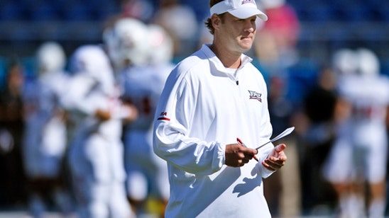 AP Source: Lane Kiffin, FAU agree on deal through 2027