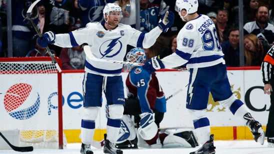 Stralman, Lightning overcome Landeskog's hat trick for Avs (Dec 16, 2017)