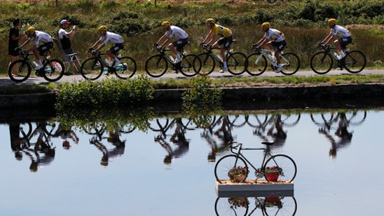 Tour director wants quick investigation in Froome's case