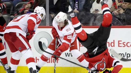 Hischier scores twice as Devils extend win streak to 5